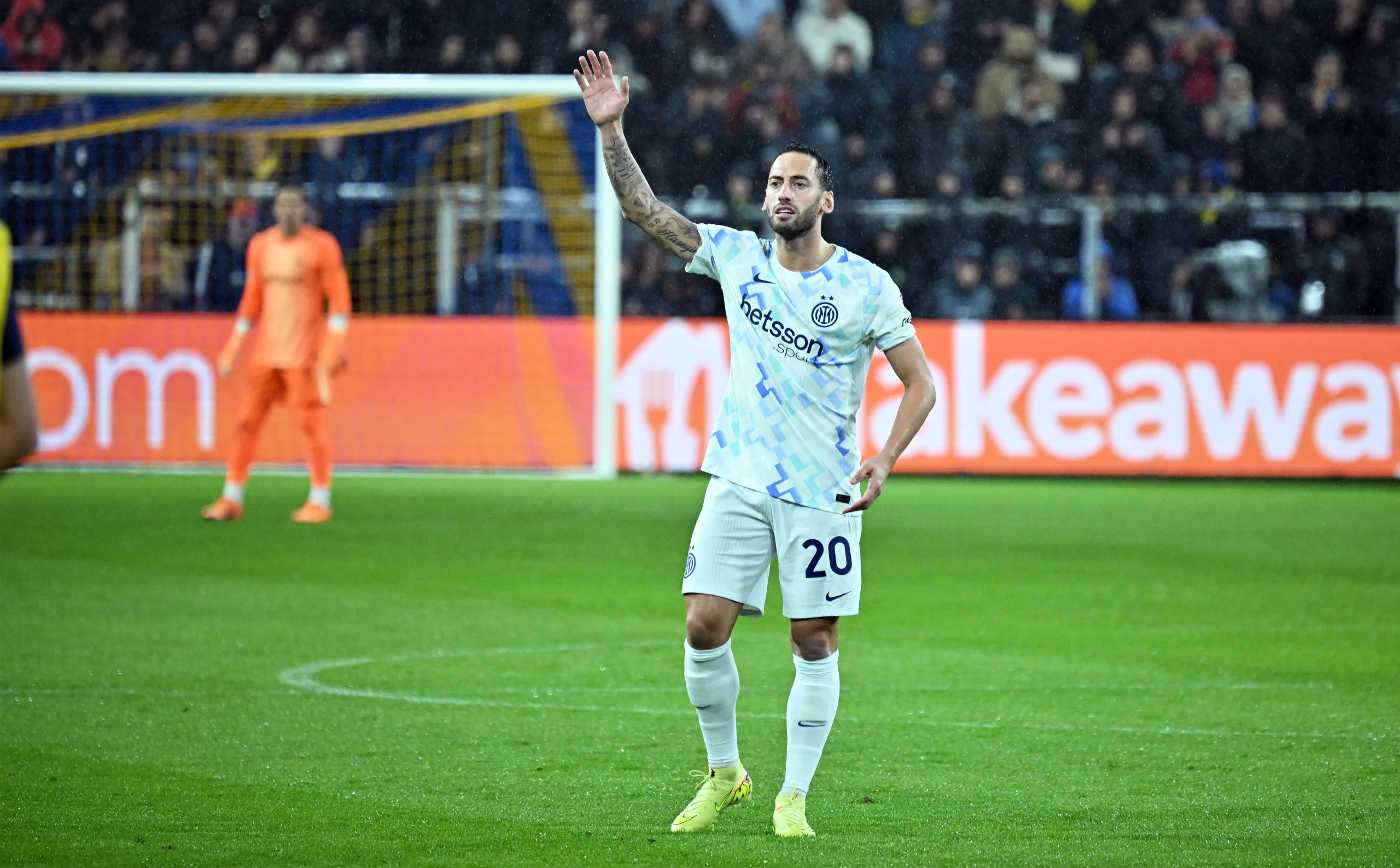 UEFA Şampiyonlar Ligi'nin üçüncü haftasında oynanan 9 karşılaşmada futbolseverler bol