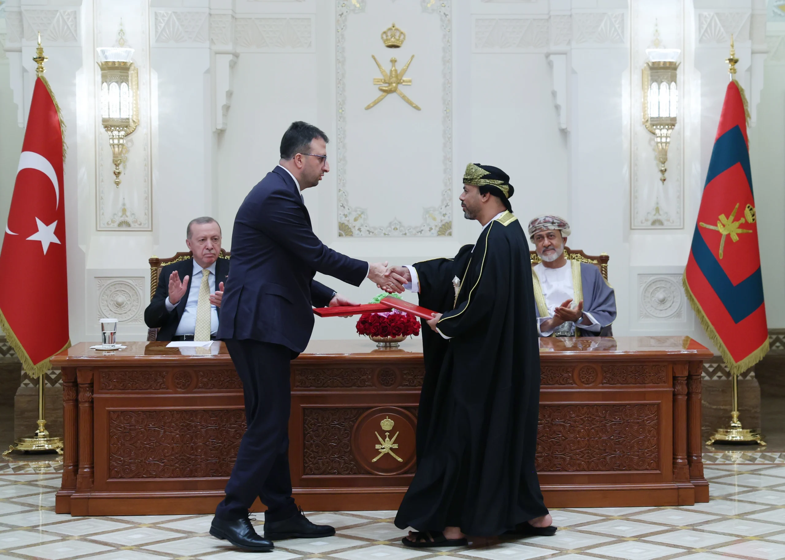 Cumhurbaşkanı Erdoğan’ın Umman ziyareti kapsamında iki ülke arasında savunmadan enerjiye,