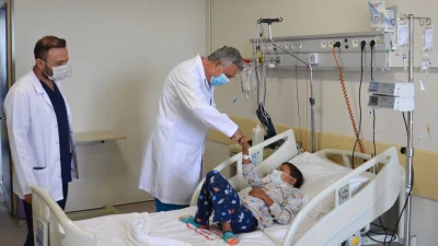 Bursa'da böbrek yetmezliği yaşayan 13 yaşındaki Ubeydullah Fehmi Toğay, babasının