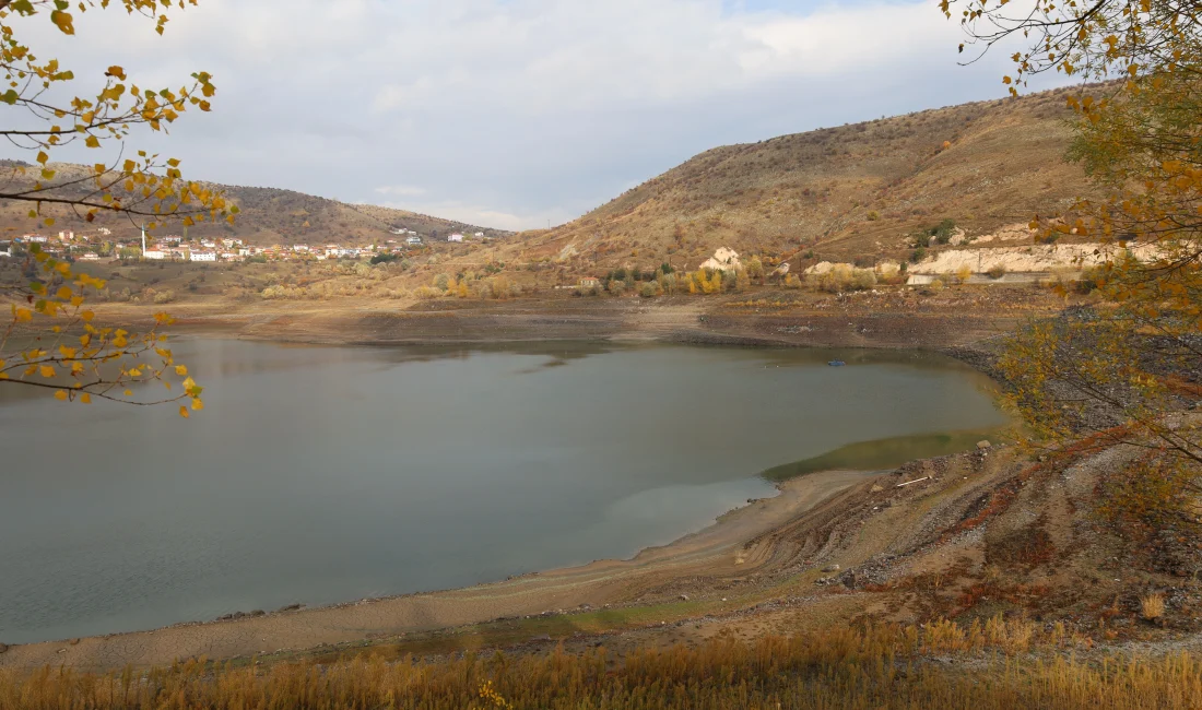 Güldürcek Barajı’nda Su Seviyesi Alarm Veriyor: Yüzde 17’ye Geriledi Çankırı'nın içme suyu ihtiyacını karşılayan Güldürcek Barajı'nda doluluk oranı kritik