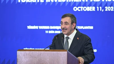 Cumhurbaşkanı Yardımcısı Cevdet Yılmaz, Türkiye'nin yatırım ve büyümede önemli eşiği