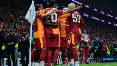 Galatasaray, Şampiyonlar Ligi’nde Liverpool’u 1-0 yenerek bu sezonki ilk galibiyetini