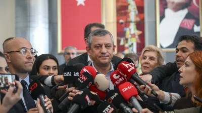 CHP lideri Özgür Özel, mahkeme kararının ardından partideki iç tartışmaların