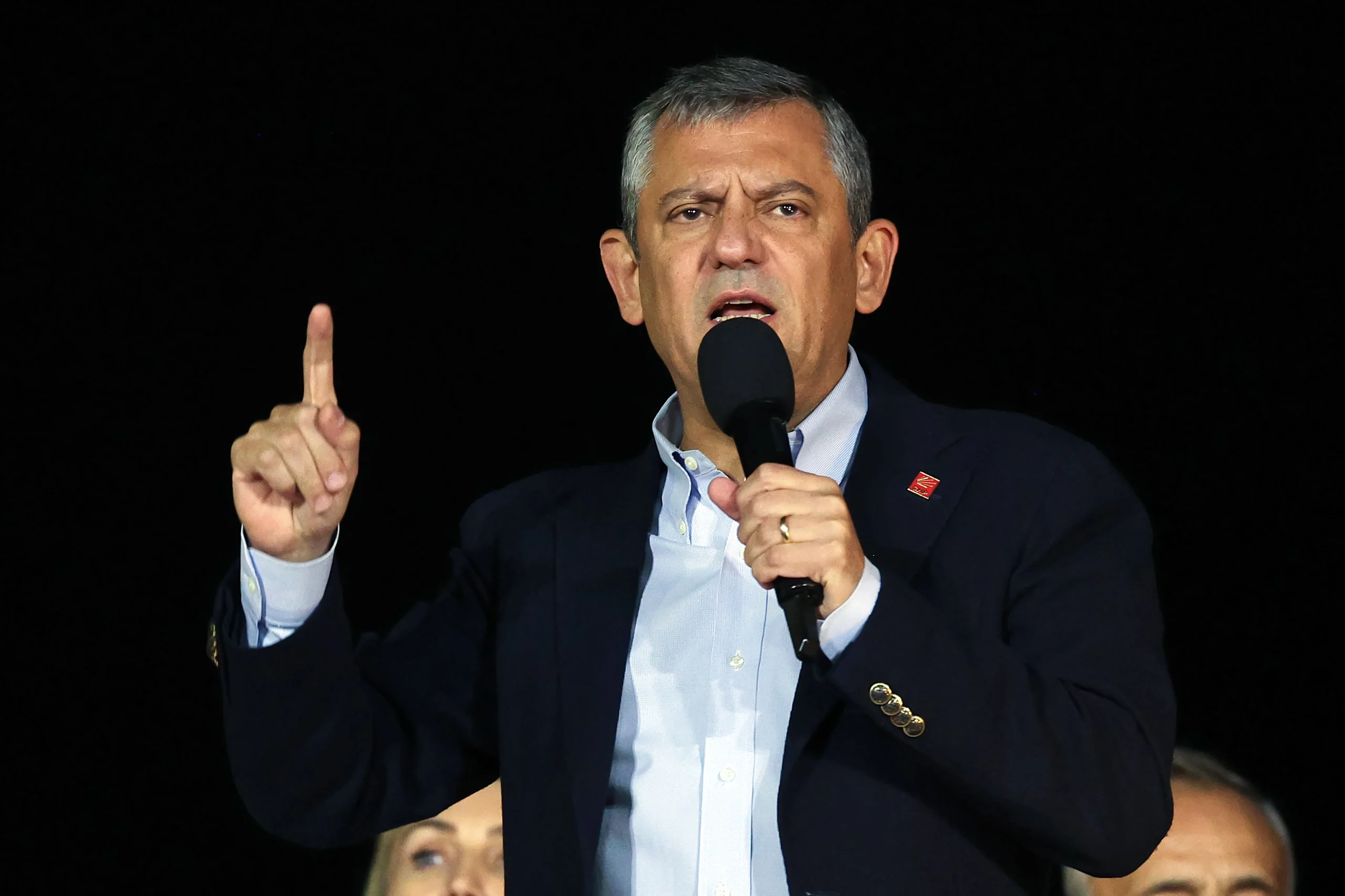 CHP lideri Özgür Özel, Filistin’e insani yardım taşıyan Sumud Filosu’na