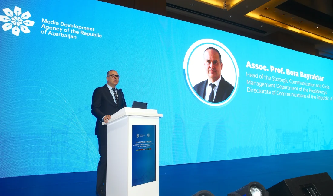 D8 ülkelerinin medya temsilcileri Bakü’de bir araya geldi. Forumda dezenformasyonla