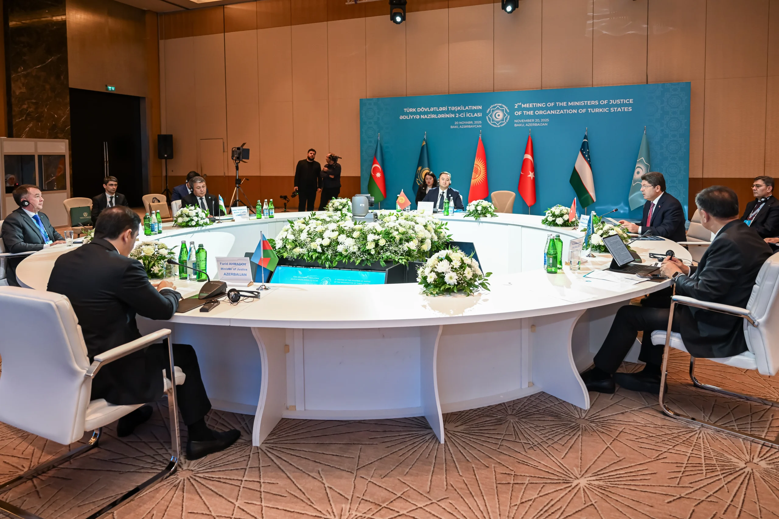 Azerbaycan'ın başkenti Bakü'de yapılan TDT Adalet Bakanları 2. Toplantısı'nda, dijital