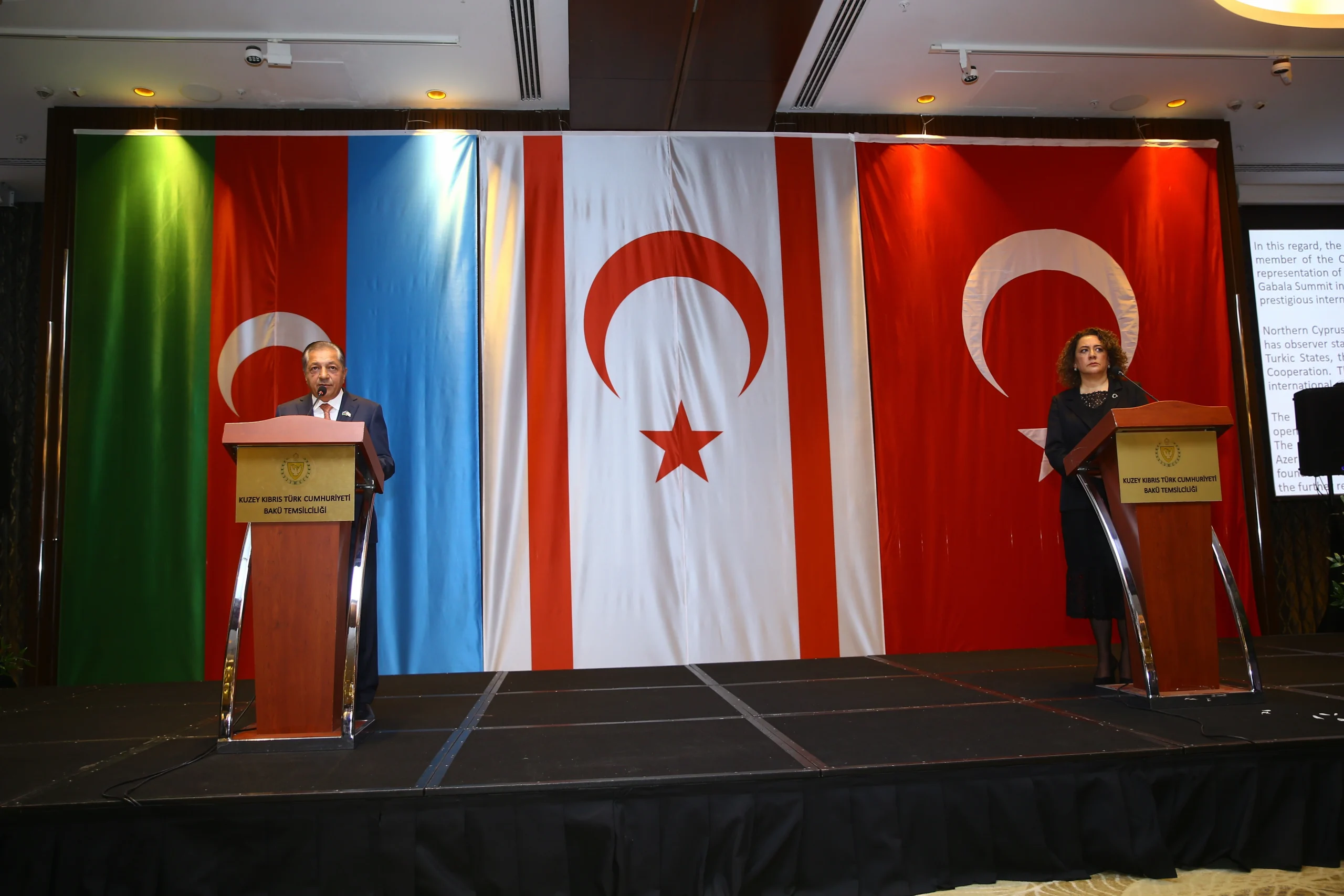 Bakü'de KKTC’nin 42. kuruluş yılı için düzenlenen resepsiyon, şehitler anısına