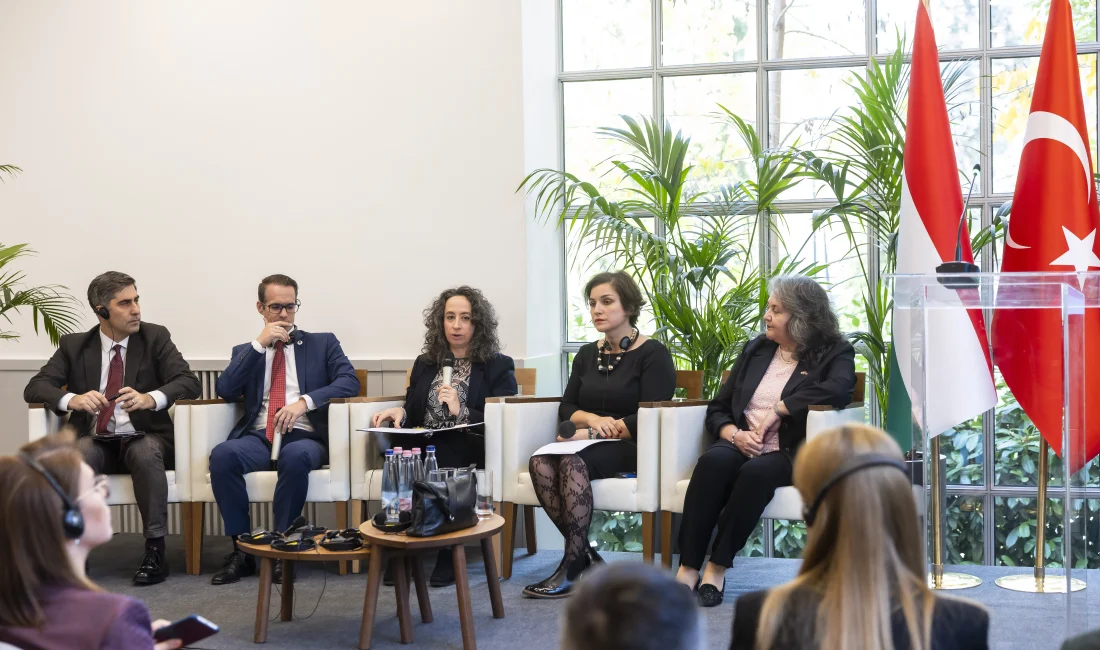 Budapeşte’de düzenlenen “Türkiye-Macaristan Medya Köprüleri” programında iki ülke, dezenformasyona karşı