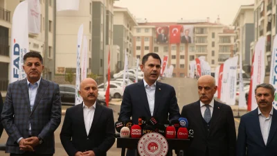 Adıyaman’da kalıcı konutları inceleyen Bakan Kurum, muhalefeti hedef alarak deprem