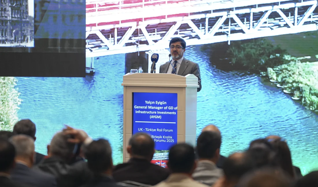 Ankara'da gerçekleştirilen Türkiye-Birleşik Krallık Demiryolu Forumu’nda, hidrojenli tren üretimi için