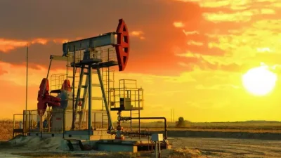 Brent petrol, Fed’in faiz indirimi beklentileri ve ABD stoklarındaki düşüşle