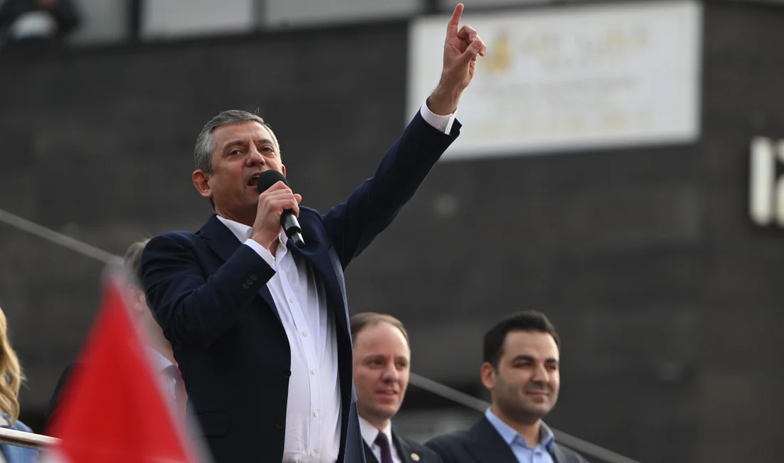 Özgür Özel: “CHP, Barışın ve Çözümün Teminatıdır” CHP Genel Başkanı Özel, "Kürt sorununun çözümünü engelleyen değil, demokratik