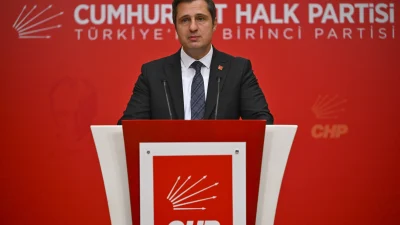 CHP Sözcüsü Deniz Yücel, “Vatandaş çırpındıkça batıyor, yorgan ayağı örtmüyor”