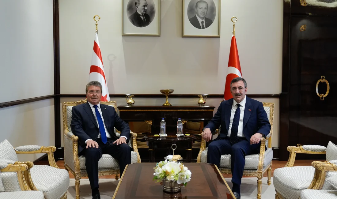 Kıbrıs’ta Çözüm Egemen Eşitlikten Geçiyor Cumhurbaşkanı Yardımcısı Cevdet Yılmaz, KKTC Başbakanı Ünal Üstel ile yaptığı