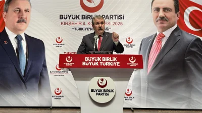 BBP Lideri Destici, en düşük emekli maaşının kamu çalışanı maaşlarına