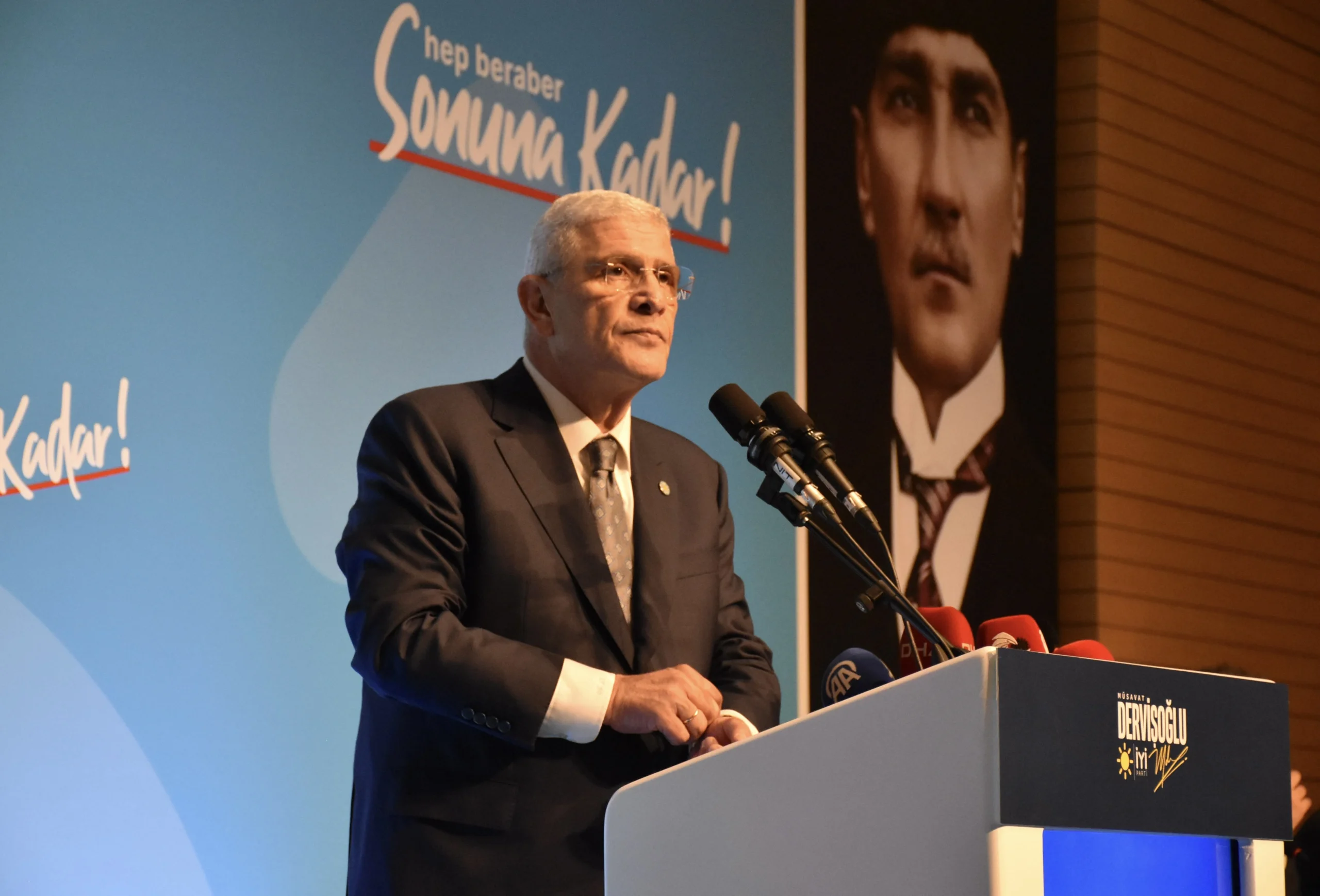 İYİ Parti Genel Başkanı Müsavat Dervişoğlu, siyasetin ayrıştırma değil, Türk