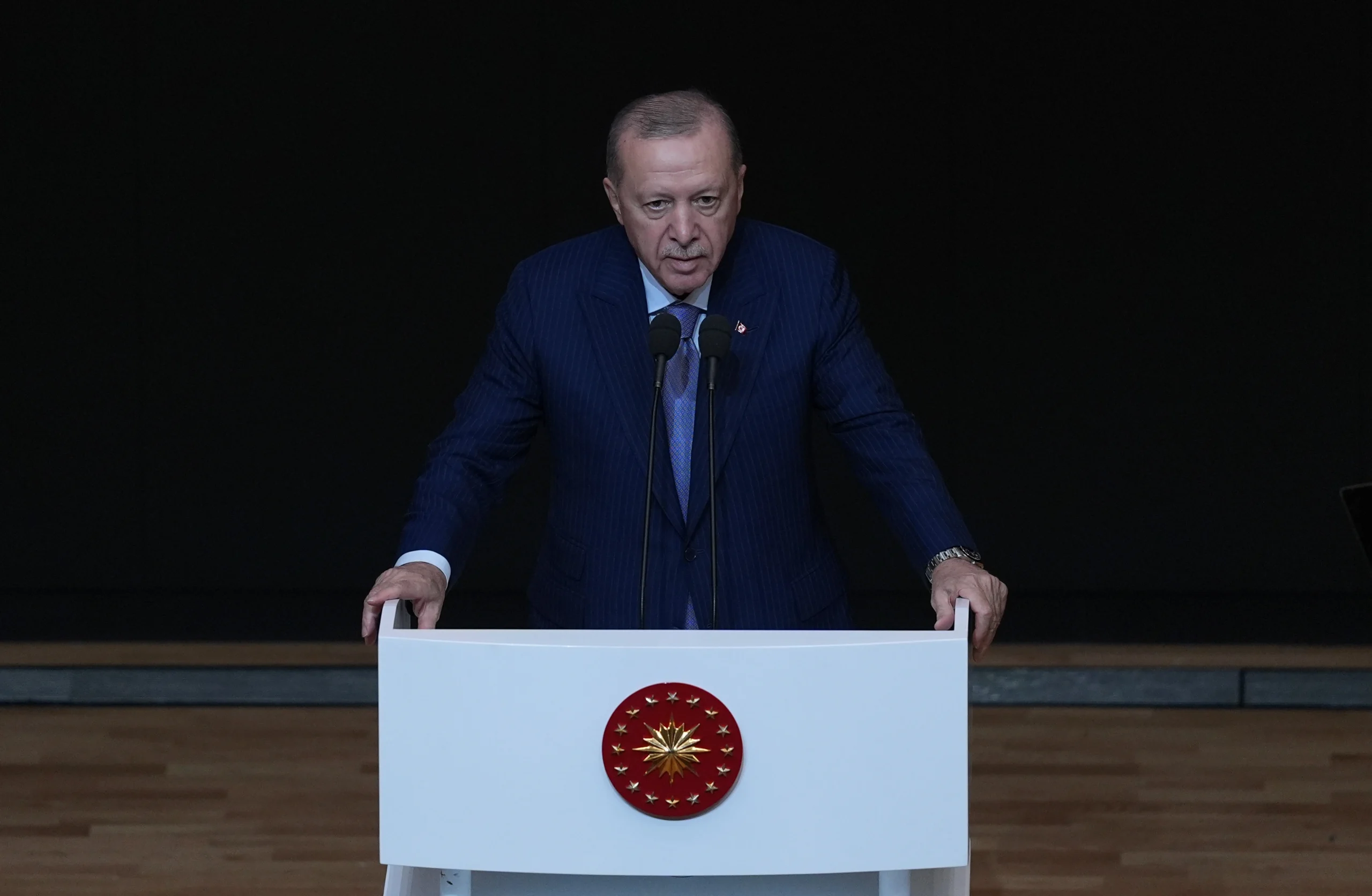Erdoğan: “Atatürk'ü istismar edenlere de ona hakaret edenlere de karşı