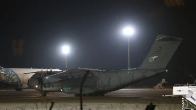 Gürcistan'da düşen askeri uçakta şehit olan Mehmetçiklerin naaşlarını taşıyan uçak