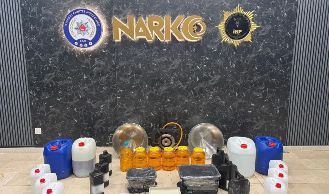 İstanbul’da Uyuşturucu İmalatına Darbe: Kilolarca Kimyasal Madde Ele Geçirildi İstanbul’da narkotik polisinin düzenlediği operasyonda uyuşturucu imalatına yönelik ciddi miktarda