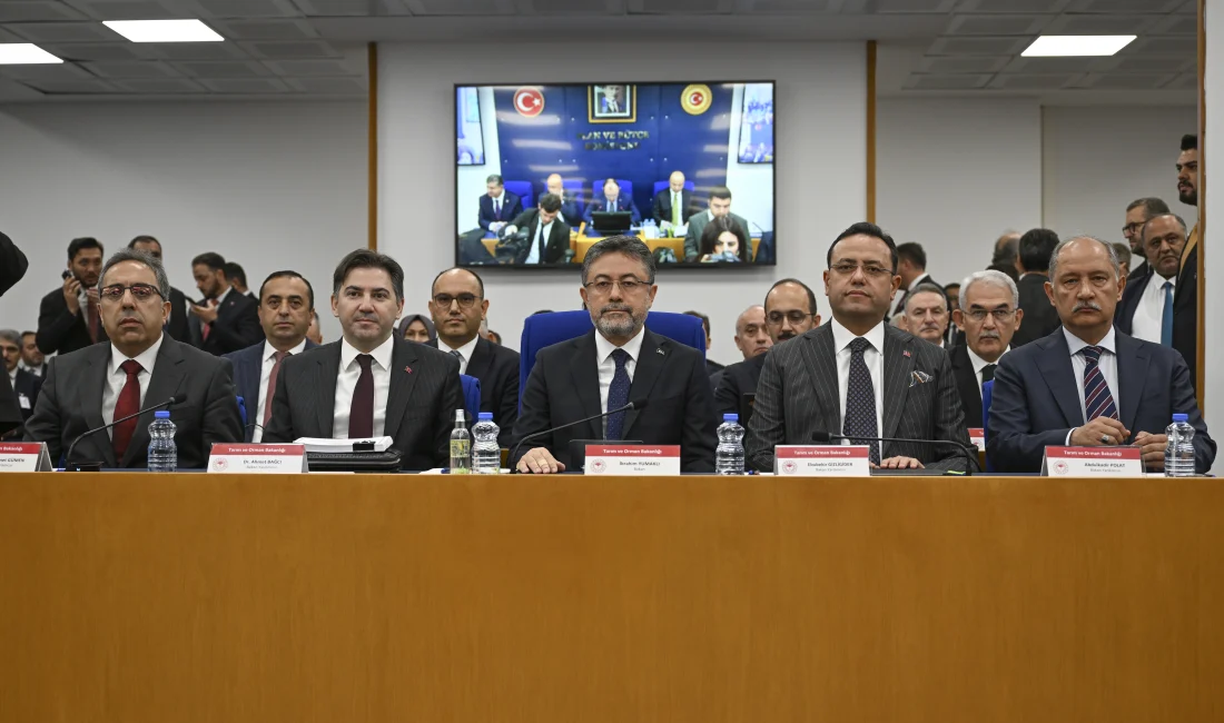 Bakan Yumaklı: Tarımda Yerli Üretim Güçleniyor, Şeffaflık Esas Alınıyor Tarım Bakanı Yumaklı, Et ve Süt Kurumu iddialarına net yanıt