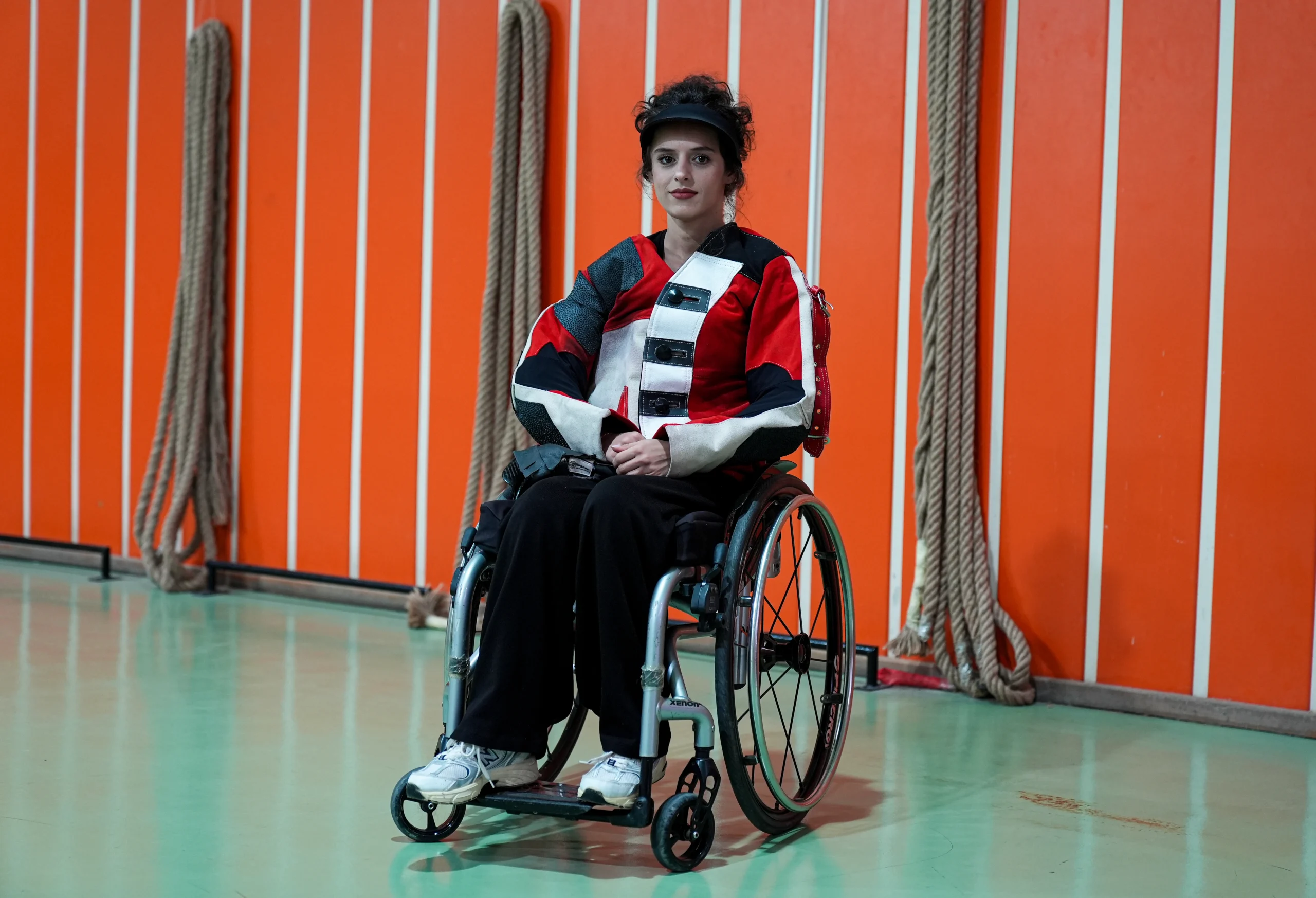 İzmirli genç kadın Ayşe Avcıoğlu, atıcılıkla tanıştıktan sonra öz güvenini