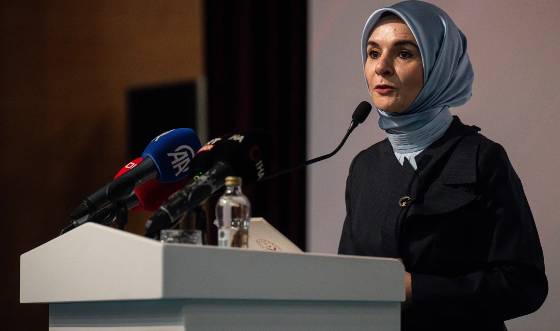 Bakan Göktaş, göçün toplumsal yapıyı derinden etkilediğini belirterek, başarılı uyum