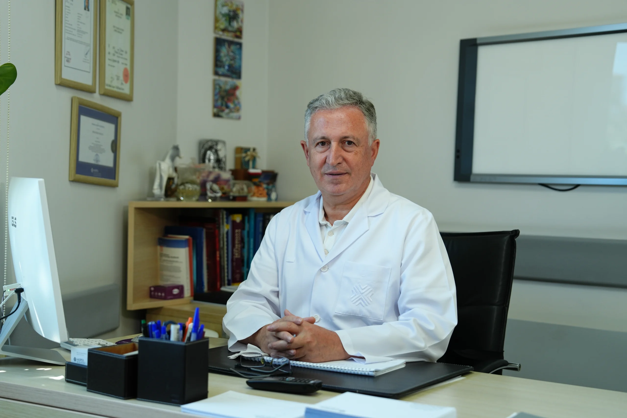 Kasıkta hissedilen şişlik ve ağrı, ihmal edildiğinde ciddi sağlık sorunlarına