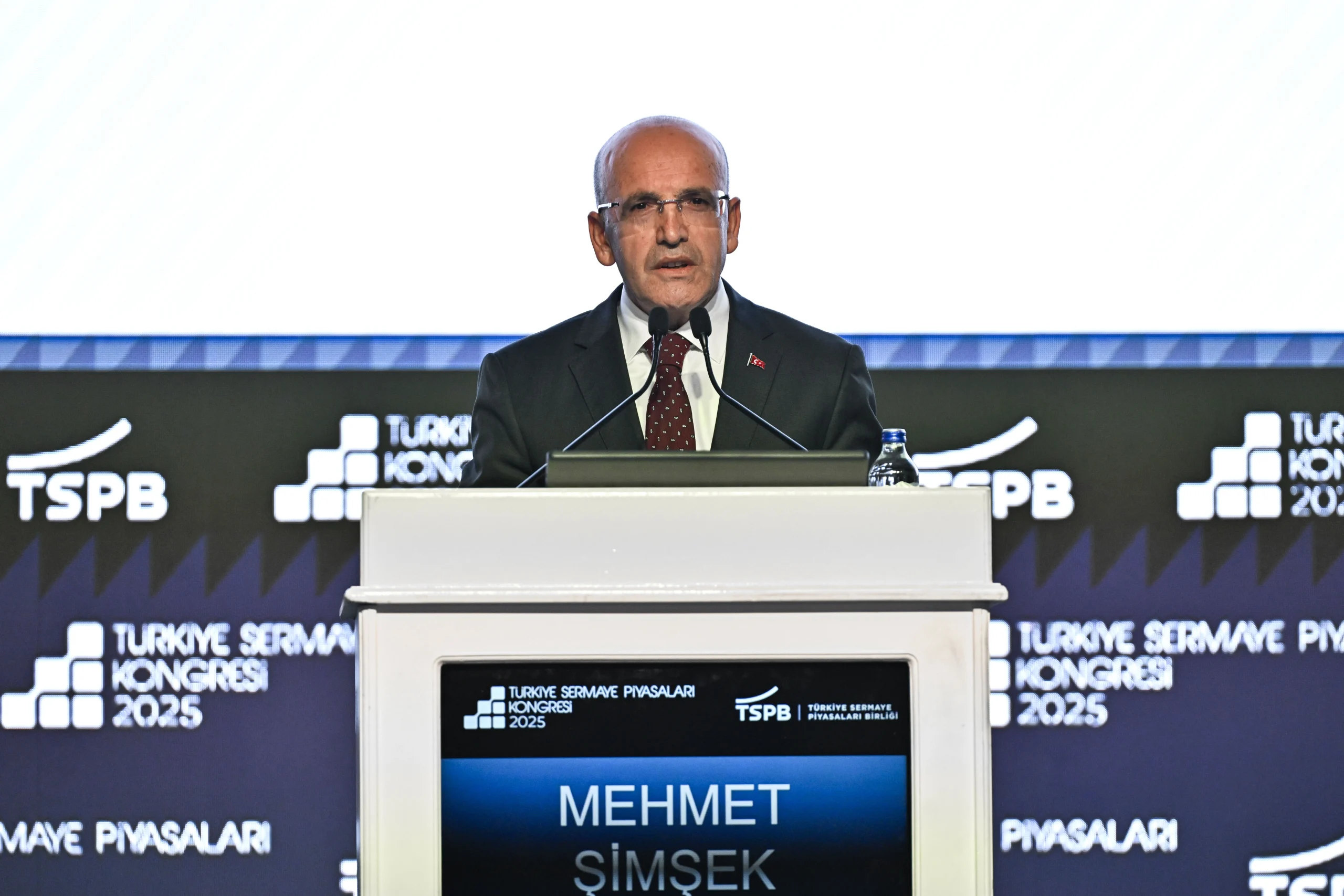 Hazine ve Maliye Bakanı Mehmet Şimşek, sermaye piyasalarına olan ilginin