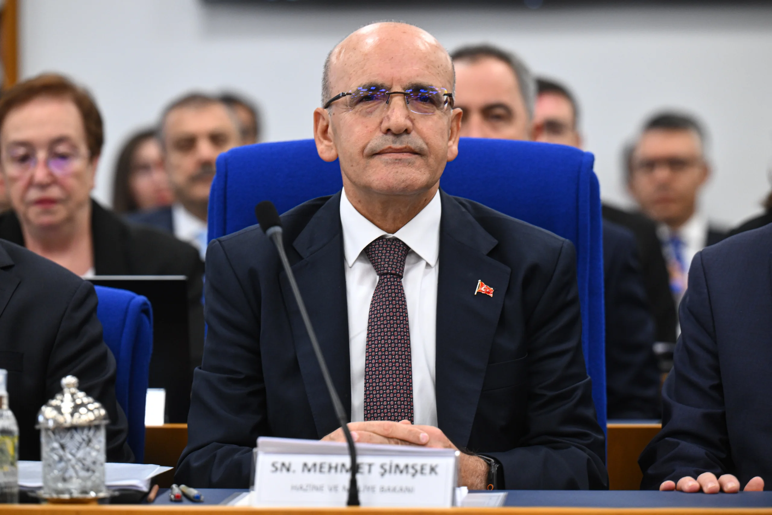 Bakan Şimşek, Türkiye’nin cari açıkta sürdürülebilir denge hedefine yaklaştığını ve