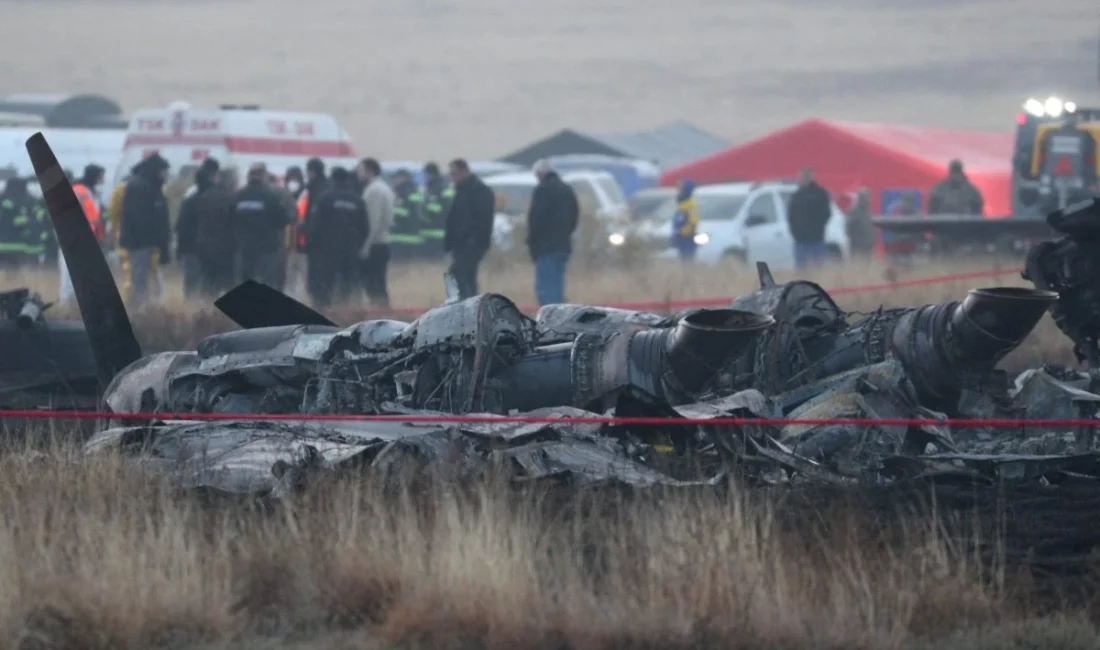 C130 Askeri Uçağın Enkaz İncelemesi Tamamlandı 11 Kasım’da düşen Türk C130 askeri uçağının enkazındaki incelemeler tamamlandı,