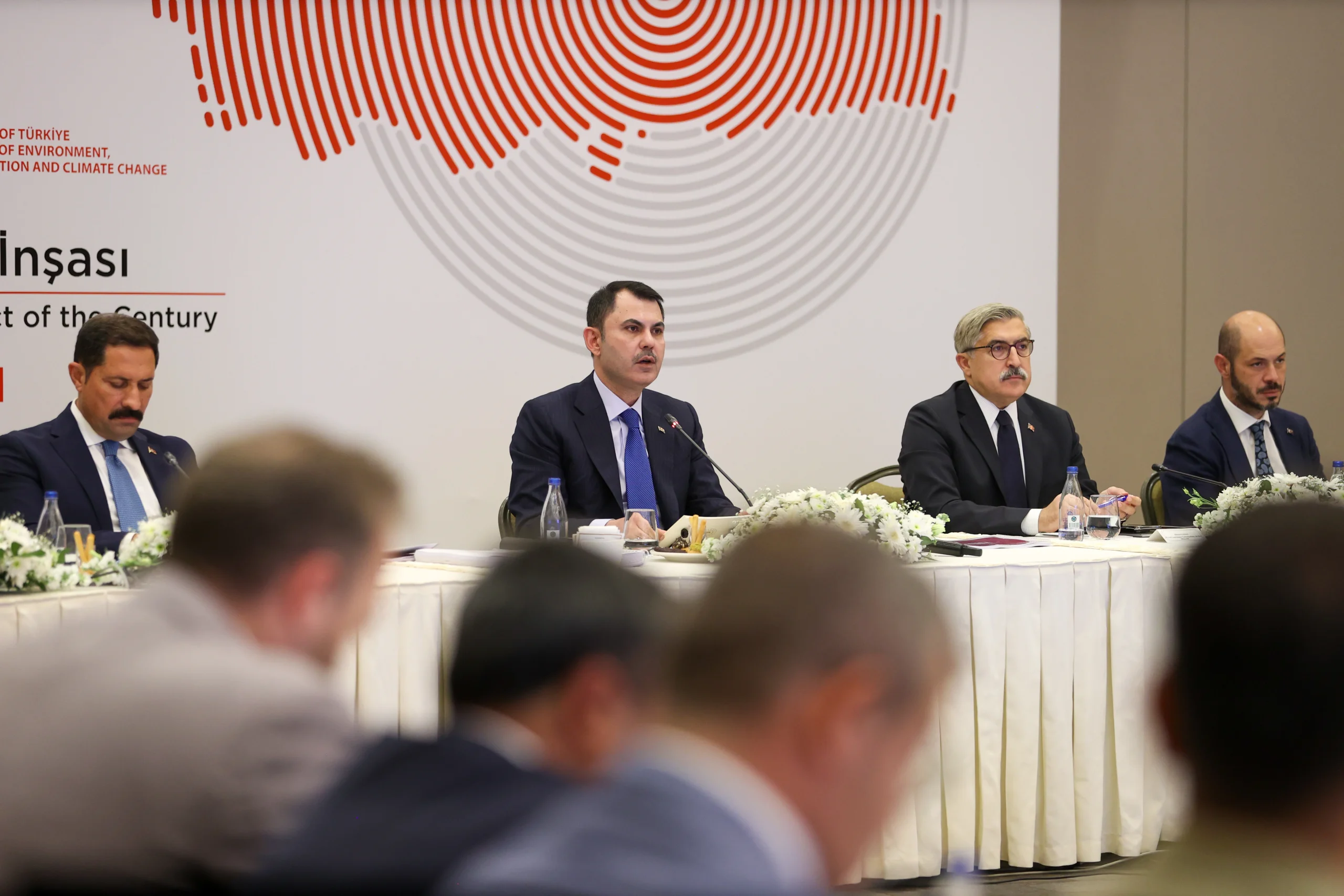 Çevre Bakanı Murat Kurum, Hatay’da yaptığı açıklamada, “Deprem bölgesinde yüzde