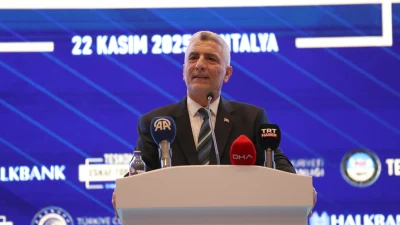 Ticaret Bakanı Ömer Bolat, esnaf kredilerinde büyük artış sağlandığını ve