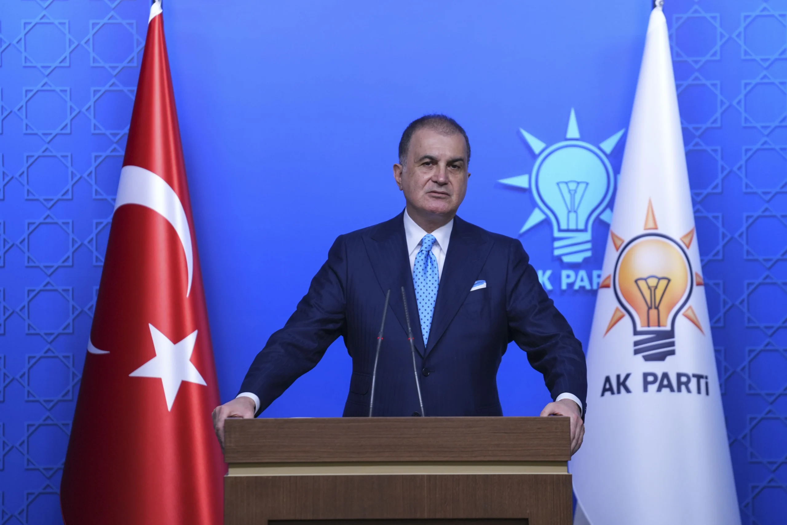 AK Parti Sözcüsü Ömer Çelik, MYK toplantısı sonrası yaptığı açıklamada