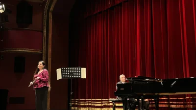 Dünyaca ünlü flüt virtüözü Şefika Kutluer, Süreyya Operası’nda verdiği konserde