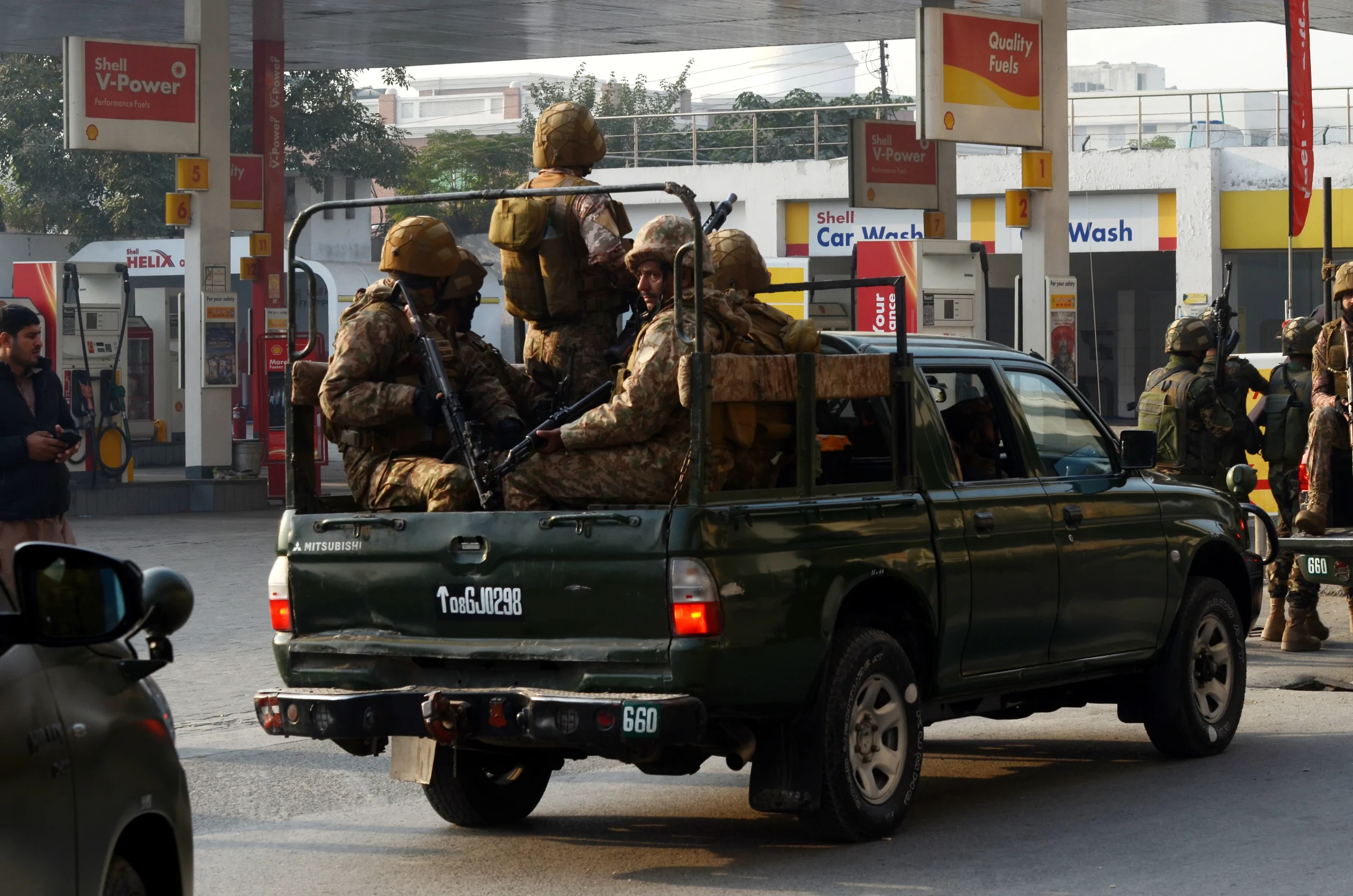 Pakistan’ın Hayber Pahtunhva eyaletinde bir jandarma karakoluna düzenlenen terör saldırısında