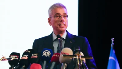 Sağlık Bakanı Memişoğlu, sağlıkçı annelerin çocuklarına yakın olabilmesi için tüm