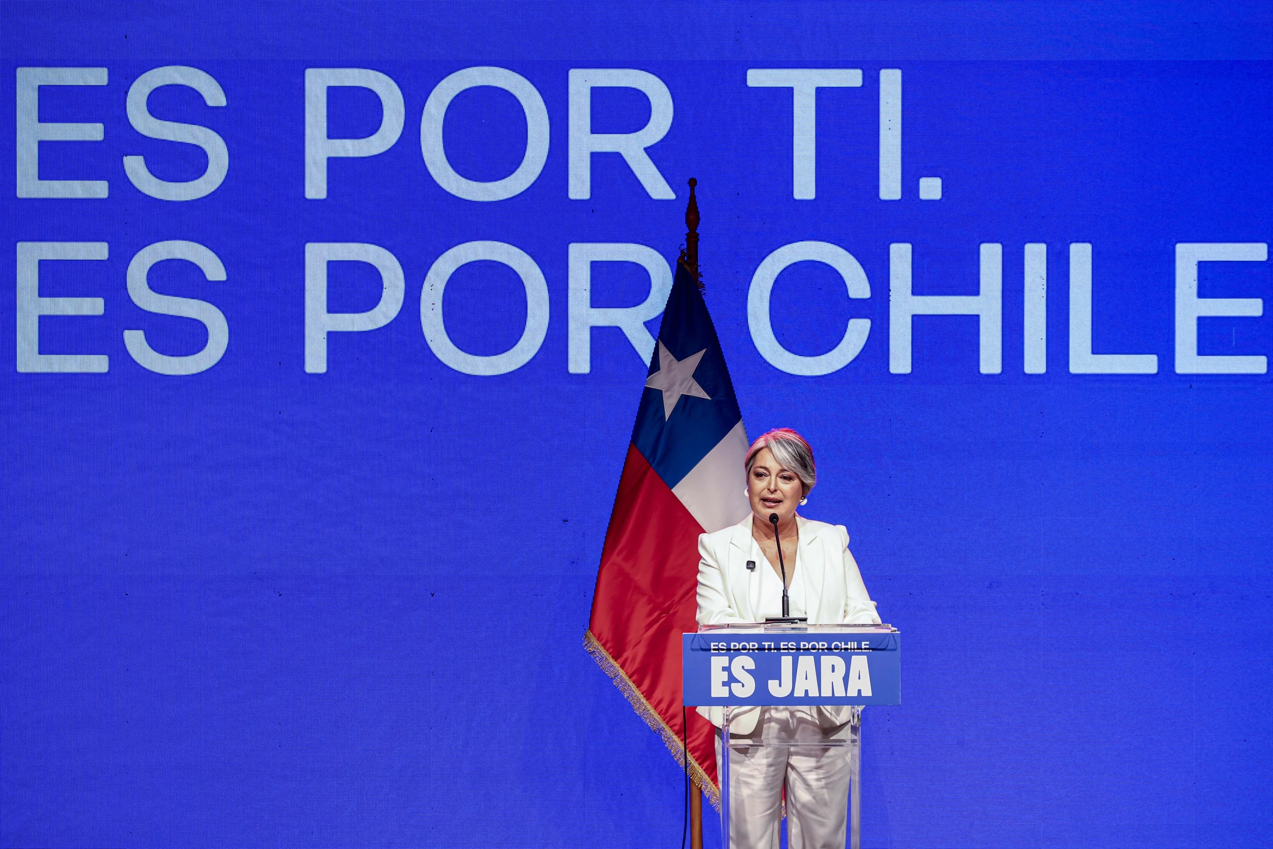 Şili’de devlet başkanlığı seçiminde komünist aday Jara ile aşırı sağcı