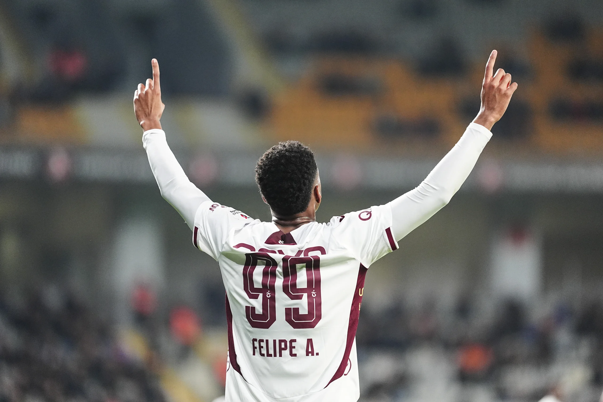 Trendyol Süper Lig’in 13. haftasında Trabzonspor, RAMS Başakşehir’i uzatmalarda bulduğu