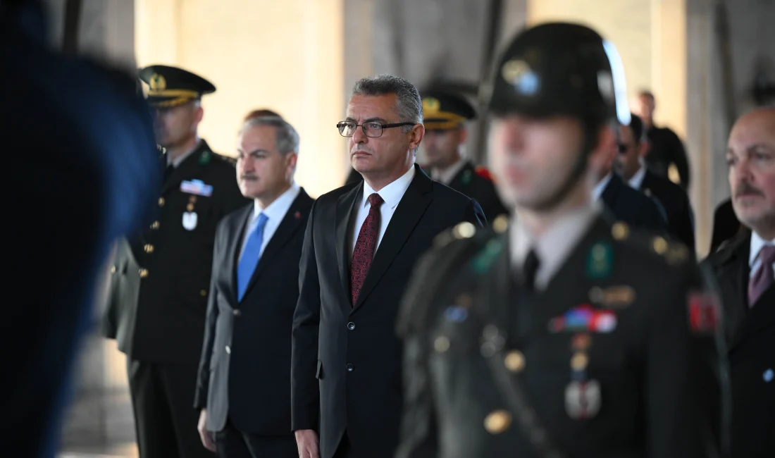 KKTC Cumhurbaşkanı Erhürman’dan Anıtkabir’e Anlamlı Ziyaret KKTC Cumhurbaşkanı Tufan Erhürman, Türkiye’deki ilk resmi ziyareti kapsamında Anıtkabir’i