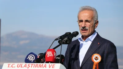 Ulaştırma Bakanı Abdulkadir Uraloğlu, Burdur-Tefenni-Çavdır Yolu’nun açılış töreninde Türkiye’nin ulaşım