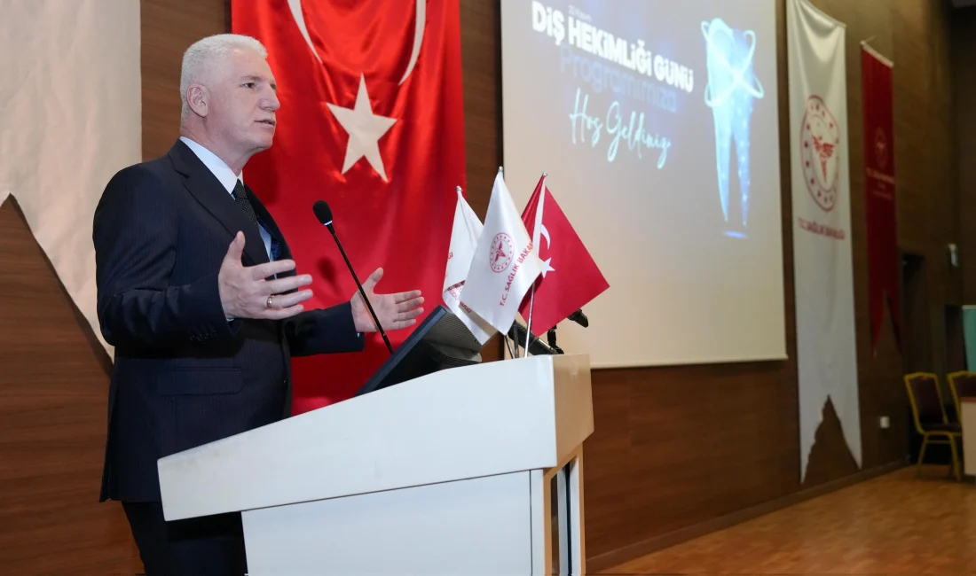 İstanbul’da Diş Hekimliği Günü Kutlandı: 9 Ayda 4 Milyon Muayene Toplum Ağız ve Diş Sağlığı Haftası kapsamında düzenlenen programda, İstanbul’da