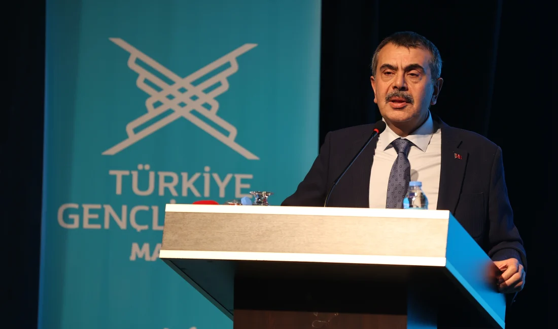 Milli Eğitim Bakanı Yusuf Tekin, Kitap Kurdu Yarışması'nın Mardin lansmanında,