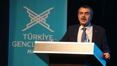 Milli Eğitim Bakanı Yusuf Tekin, Kitap Kurdu Yarışması'nın Mardin lansmanında,