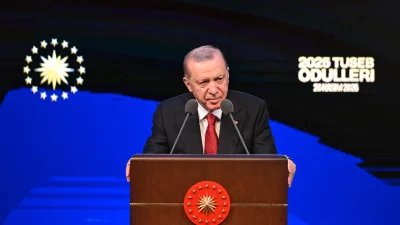 Cumhurbaşkanı Erdoğan, TÜSEB Ödülleri Töreni'nde yaptığı konuşmada sağlıkta eşit erişim