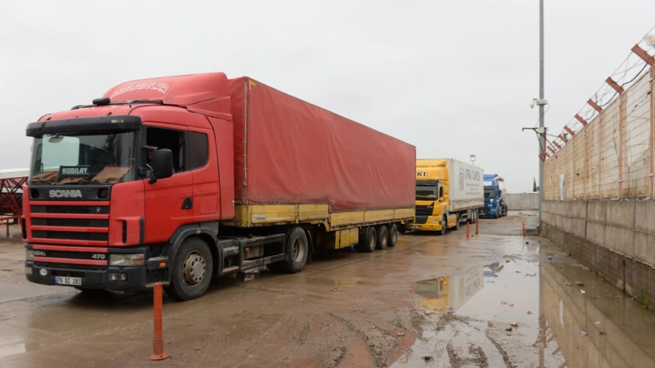 Türkiye ile Suriye arasındaki ticaret trafiğinde yeni dönem başlıyor. Kasım