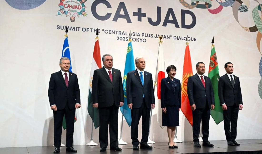 Orta Asya-Japonya Zirvesi'nde konuşan Özbekistan Cumhurbaşkanı Mirziyoyev, bölgesel işbirliğinin güçlenmesi