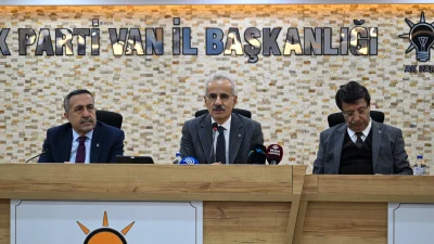 Ulaştırma ve Altyapı Bakanı Abdulkadir Uraloğlu, Van'da yaptığı açıklamada "Terörsüz