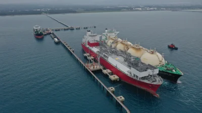 Enerji Bakanı Alparslan Bayraktar, Türkiye’nin ilk milli FSRU gemisi Ertuğrul