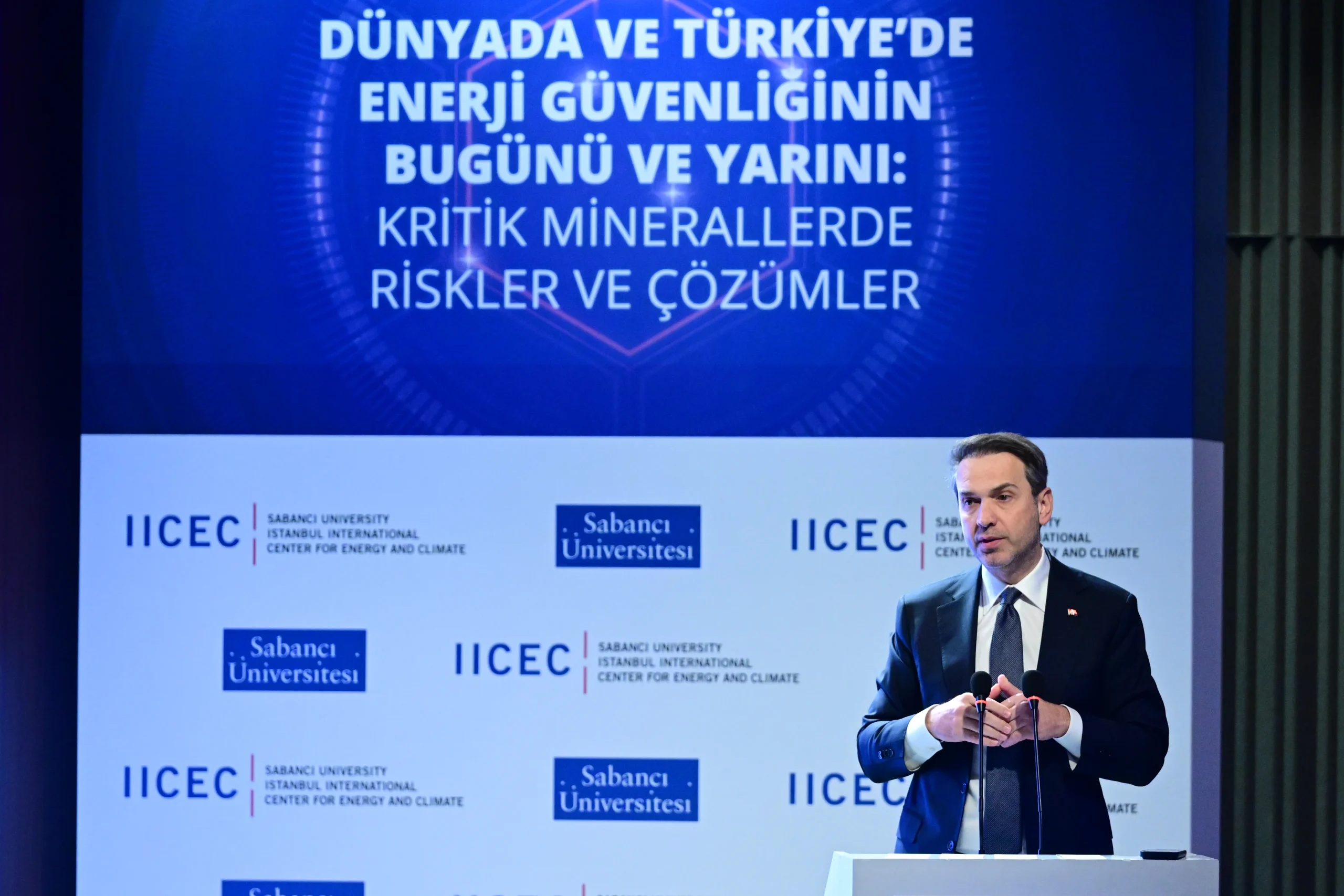 Enerji ve Tabii Kaynaklar Bakanı Alparslan Bayraktar, 2026’nın hem yenilenebilir