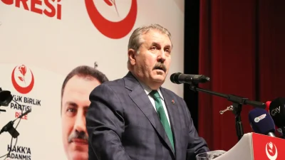 BBP Lideri Mustafa Destici, Rize İl Kongresi'nde yaptığı konuşmada, asgari